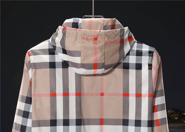 ブランドジャケット側面デザイン